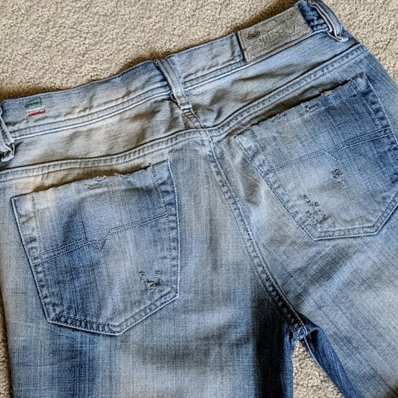 DIESEL - Faithlegg Straight Jeans - Picture 6 of 12